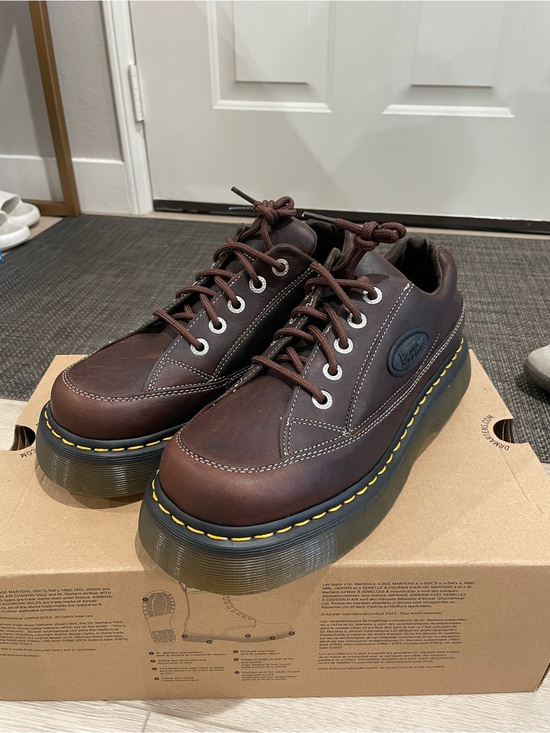 Dr. Martens Shoes - NWT Dr. Marten Buzz 5-Eye Grizzly Leather Shoes